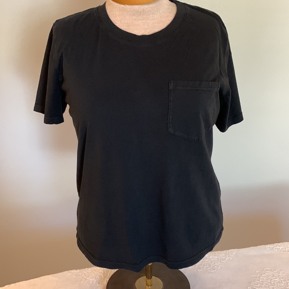 Everlane boxy cut cotton tee. Black. M. EUC.